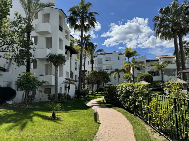 Apartamento con 3 Dormitorios  en Costalita