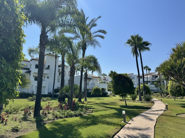 Apartamento con 3 Dormitorios  en Costalita