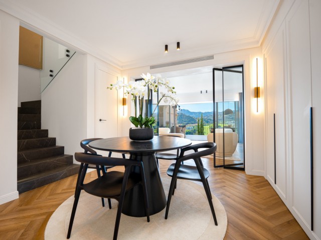 3 Bedrooms Townhouse in Benahavís