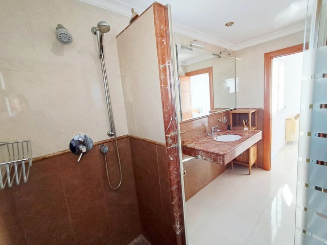 5 Schlafzimmer Villa in Benalmadena