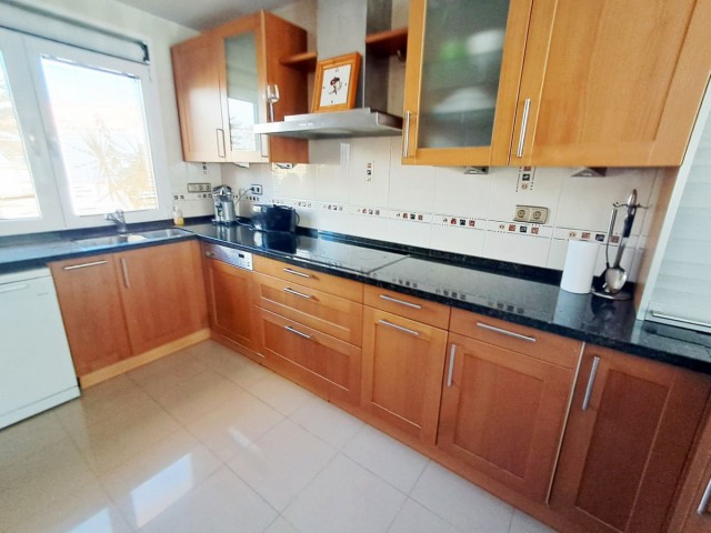 5 Bedrooms Villa in Benalmadena