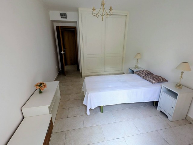 2 Bedrooms Apartment in Benahavís