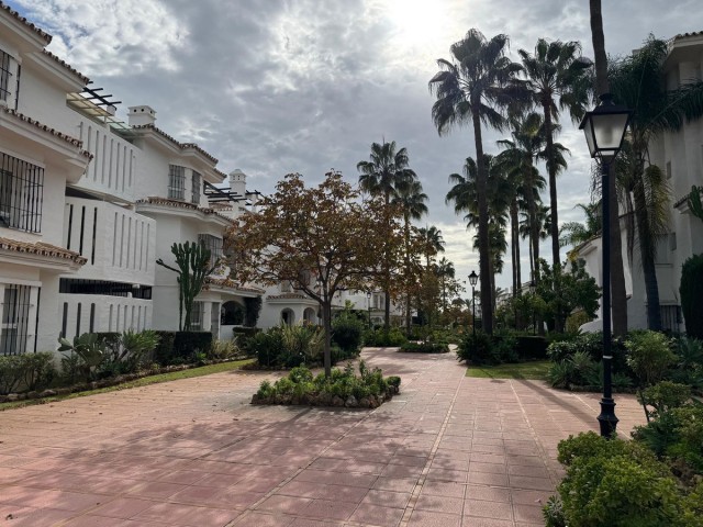 3 Bedrooms Apartment in Nueva Andalucía
