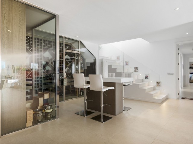 7 Sovrums Villa i Benahavís