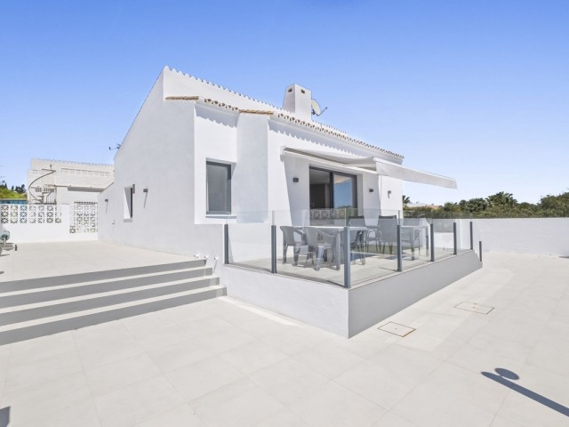Villa con 5 Dormitorios  en El Faro