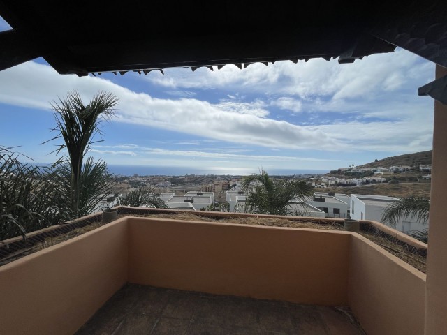 Adosado con 5 Dormitorios  en Riviera del Sol