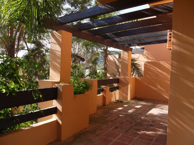 Adosado con 5 Dormitorios  en Riviera del Sol