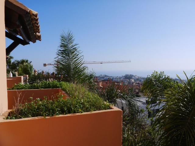 Adosado con 5 Dormitorios  en Riviera del Sol