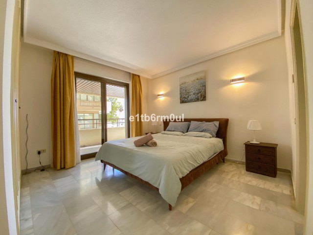 3 Bedrooms Apartment in Marbella