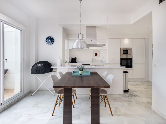 3 Bedrooms Apartment in Nueva Andalucía