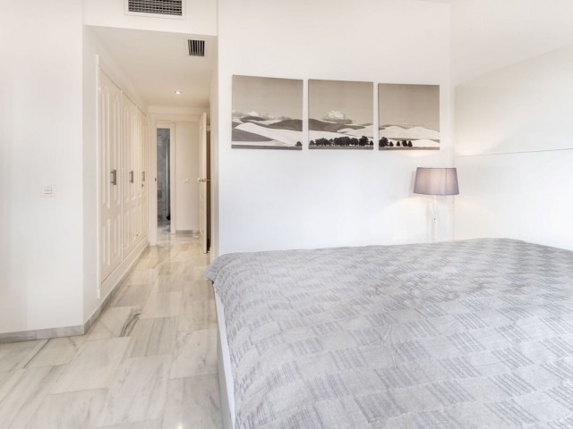3 Bedrooms Apartment in Nueva Andalucía