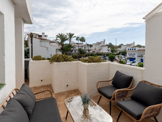 3 Bedrooms Apartment in Nueva Andalucía