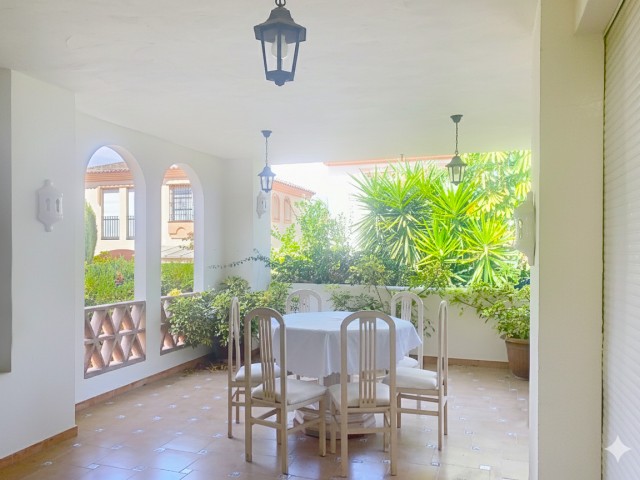 4 Sovrums Villa i Guadalmina Alta