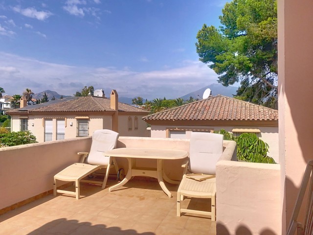 4 Sovrums Villa i Guadalmina Alta