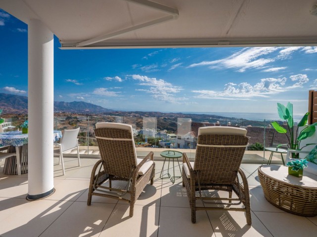 Apartamento con 2 Dormitorios  en Calanova Golf