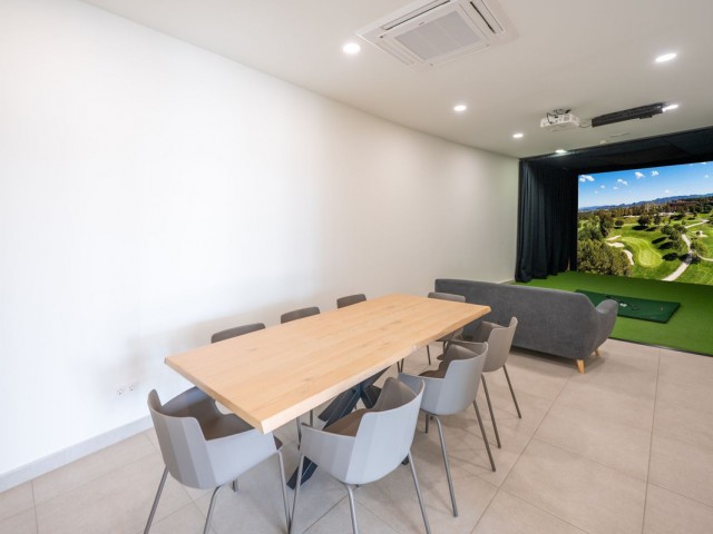 Apartamento con 2 Dormitorios  en Calanova Golf