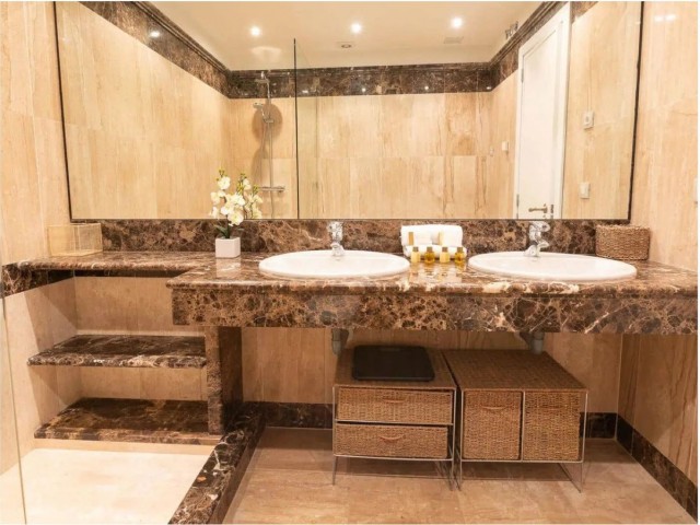 Appartement avec 3 Chambres  à San Pedro de Alcántara