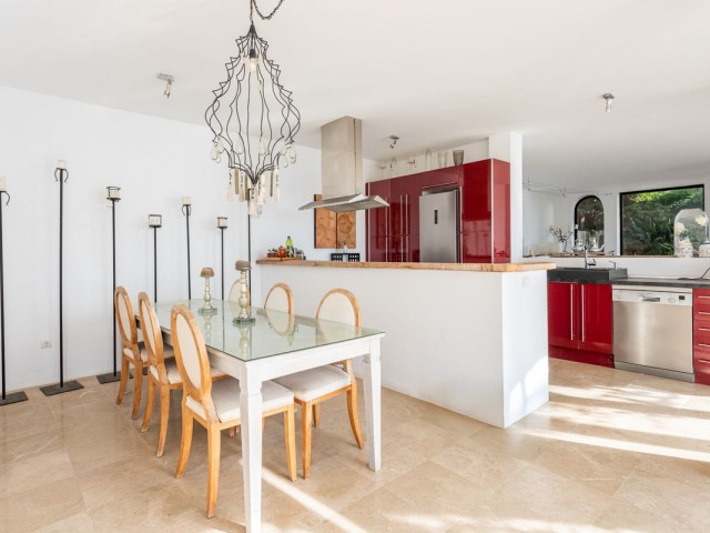 3 Soveroms Villa i Manilva