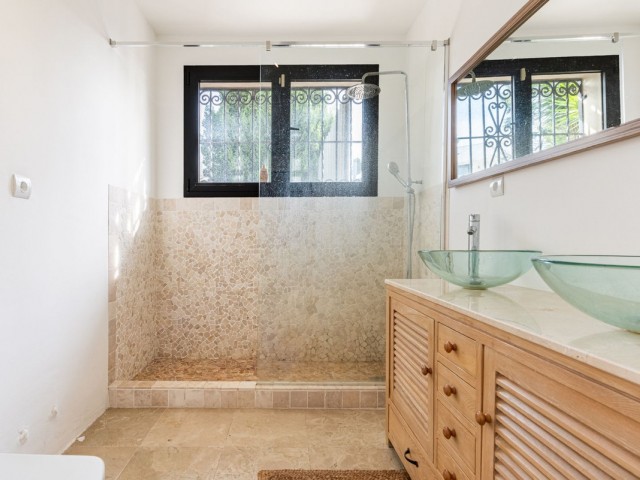 3 Soveroms Villa i Manilva