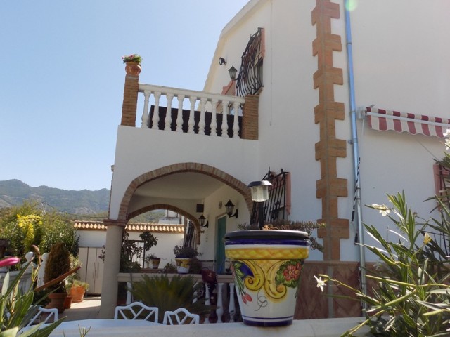 4 Schlafzimmer Villa in El Burgo