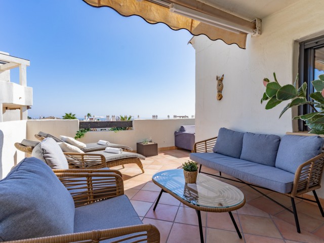 2 Bedrooms Apartment in Estepona