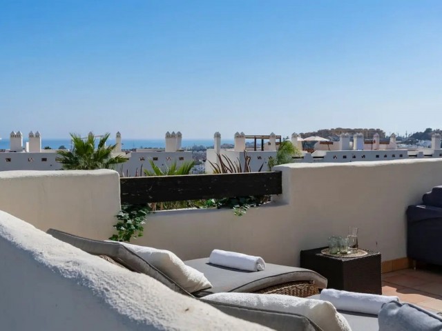 2 Bedrooms Apartment in Estepona