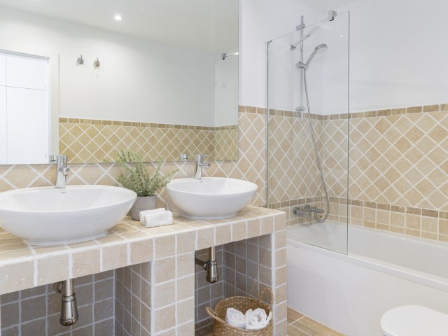 2 Bedrooms Apartment in Estepona