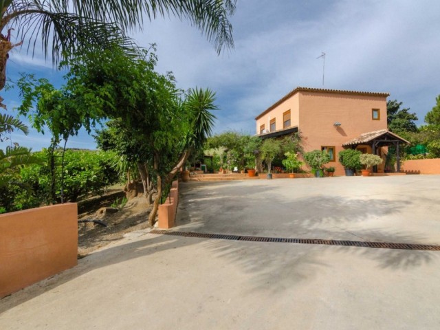 4 Schlafzimmer Villa in Estepona