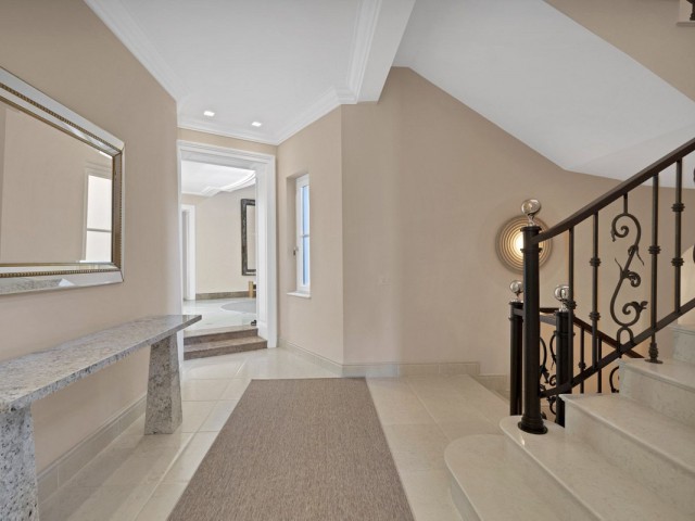 Villa avec 5 Chambres  à Benahavís