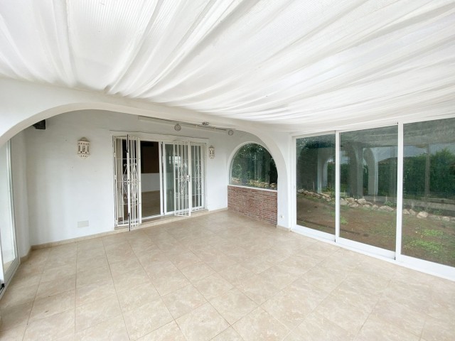 3 Bedrooms Villa in Calahonda