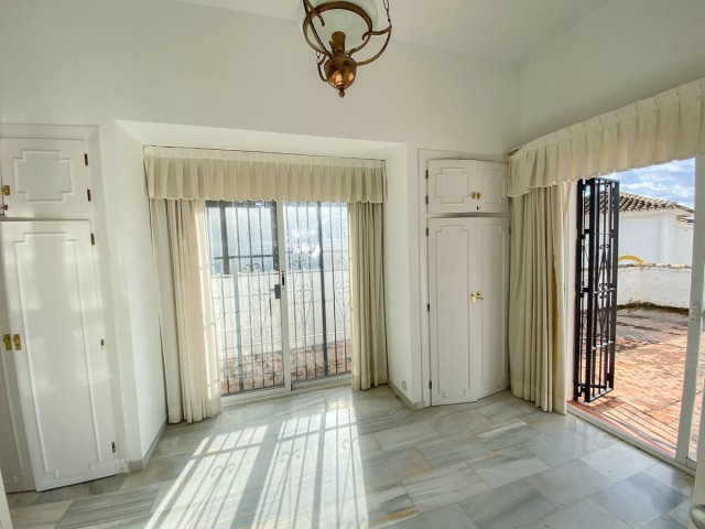 3 Bedrooms Villa in Calahonda