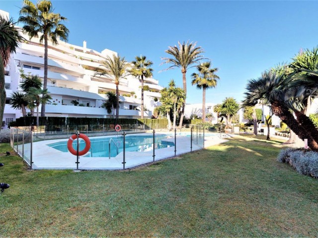 3 Bedrooms Apartment in Nueva Andalucía