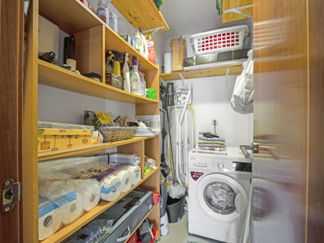 Adosado con 3 Dormitorios  en Benalmadena