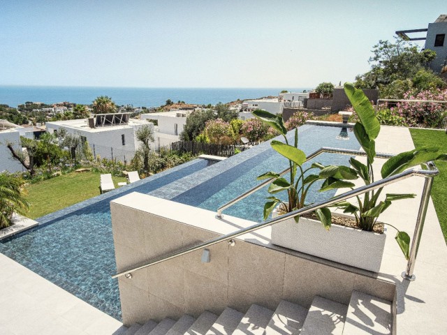 Villa avec 6 Chambres  à Mijas