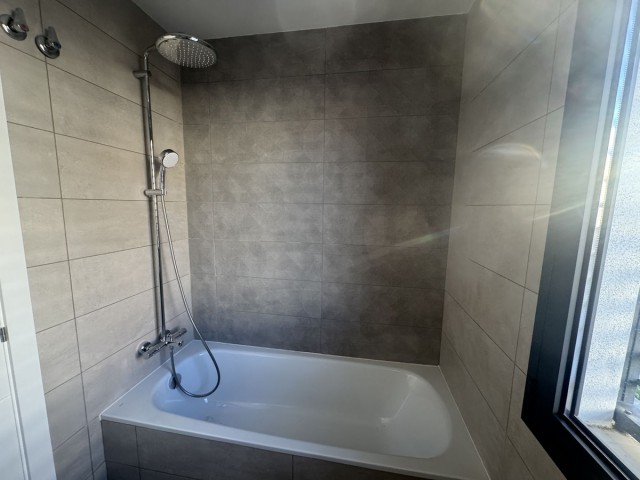 Adosado con 4 Dormitorios  en Riviera del Sol