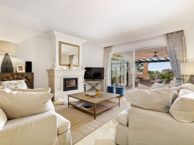 3 Bedrooms Apartment in Nueva Andalucía