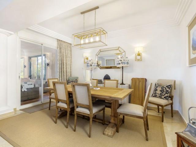 3 Bedrooms Apartment in Nueva Andalucía