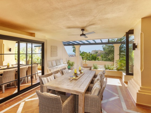 3 Bedrooms Apartment in Nueva Andalucía