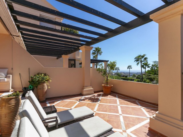 3 Bedrooms Apartment in Nueva Andalucía