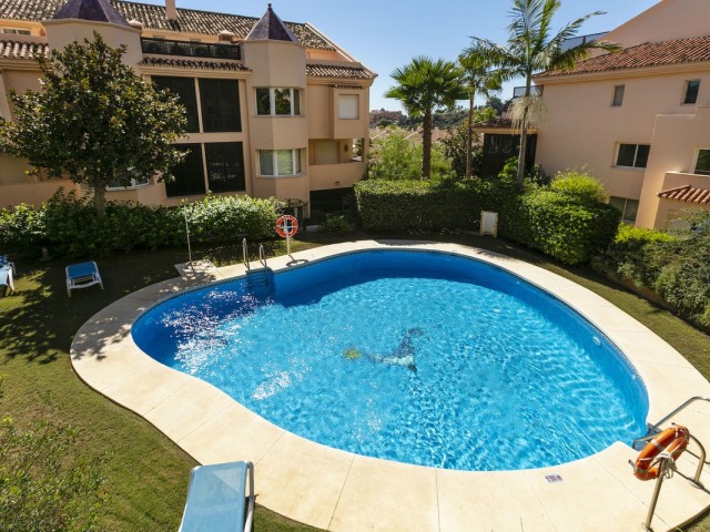 3 Bedrooms Apartment in Nueva Andalucía