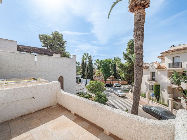 3 Bedrooms Townhouse in Marbella
