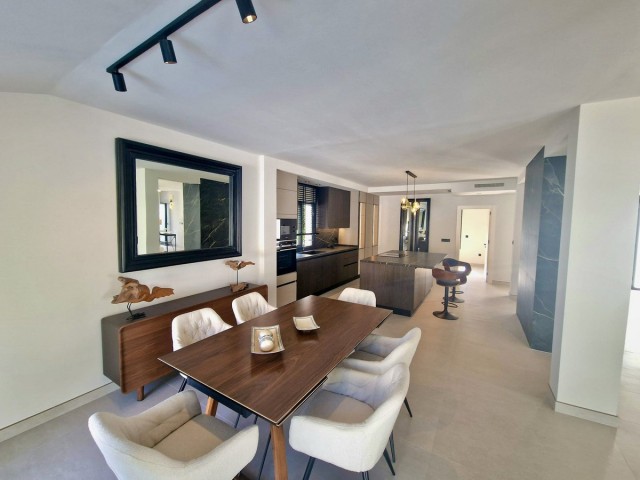 5 Bedrooms Villa in Marbella