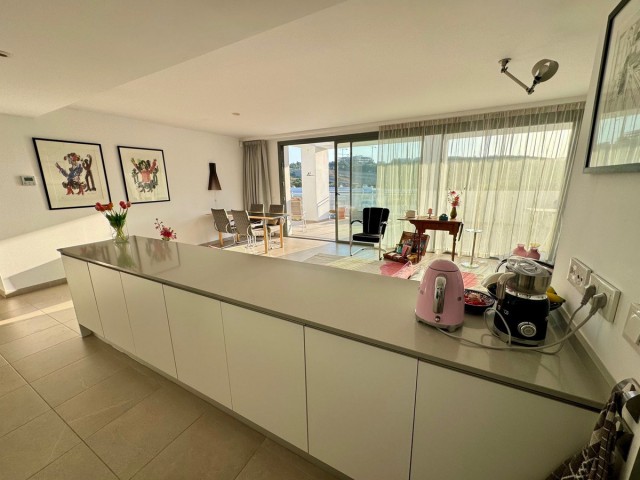 Penthouse avec 2 Chambres  à Casares