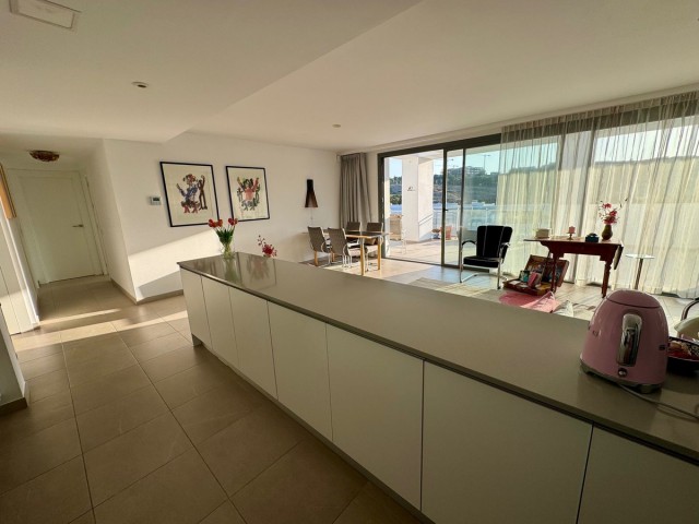 Penthouse avec 2 Chambres  à Casares