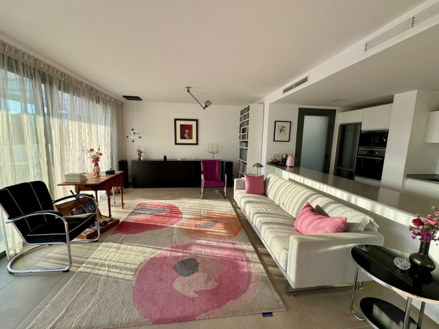 Penthouse avec 2 Chambres  à Casares