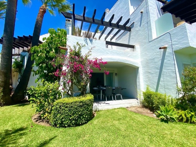 3 Bedrooms Townhouse in Costalita