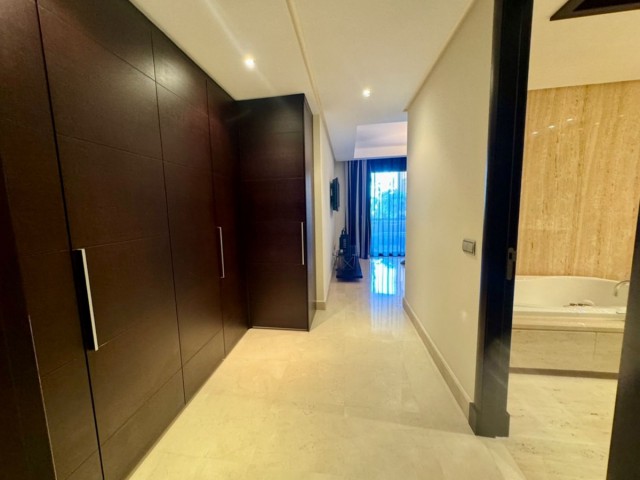 2 Soveroms Leilighet i Puerto Banús