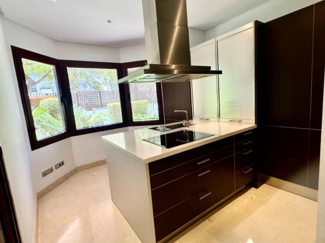 2 Slaapkamer Appartement in Puerto Banús