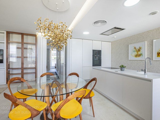 3 Bedrooms Apartment in Estepona