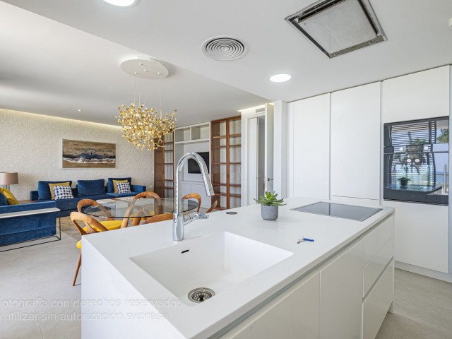 3 Bedrooms Apartment in Estepona